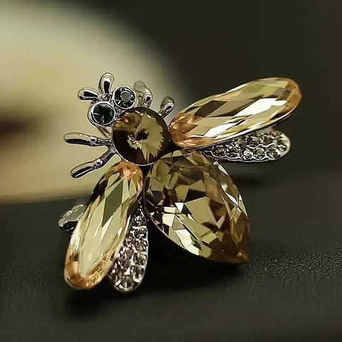 Bee Brooch Gold